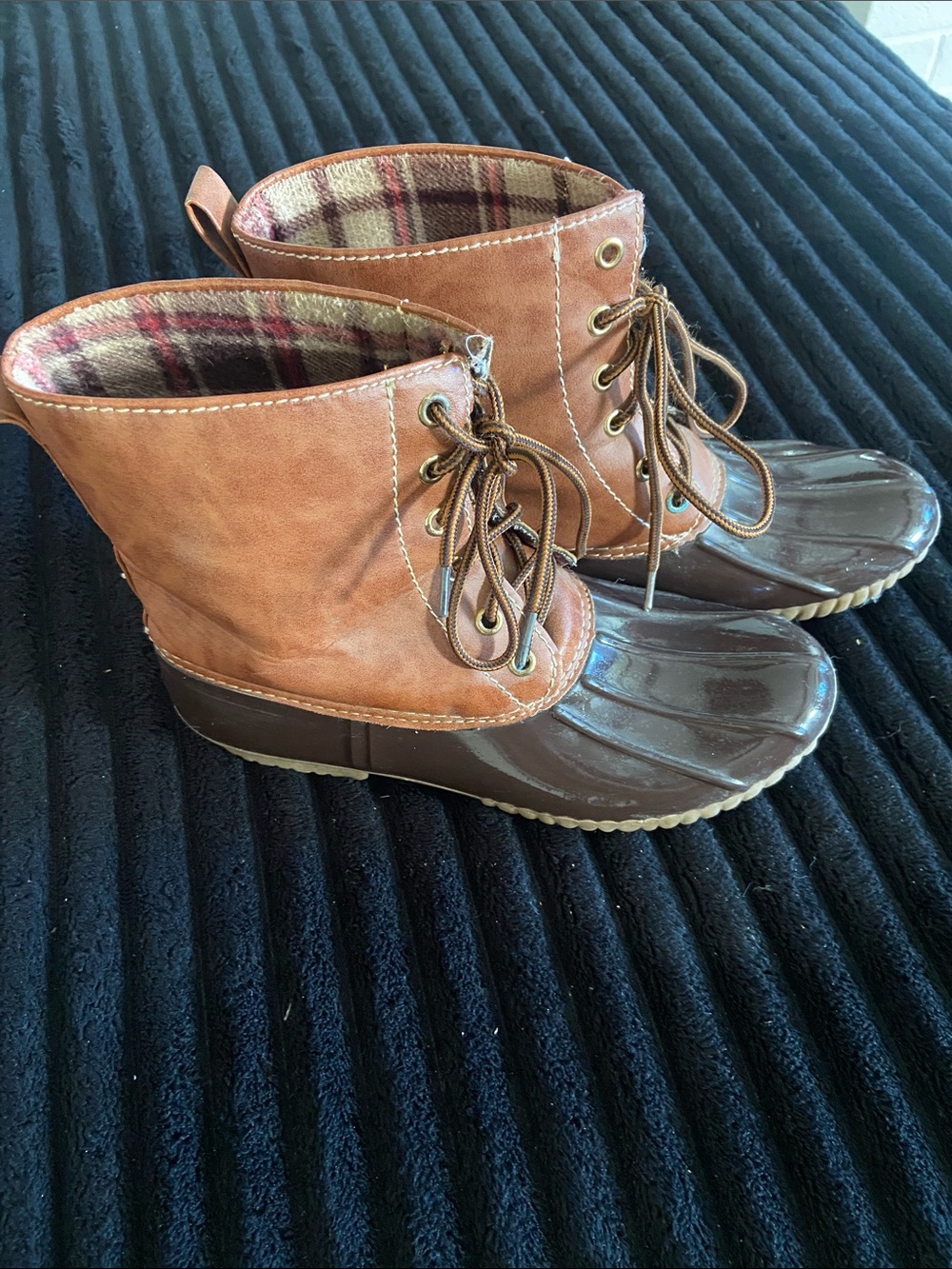 Yoki Brown Two-Tone Lace-Up Duck Boots